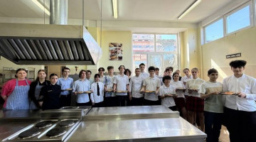 Майстер-клас з приготування міні піци
