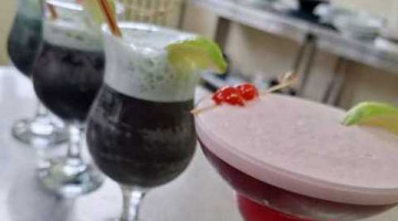 Майстер-клас із приготування безалкогольних коктейлів